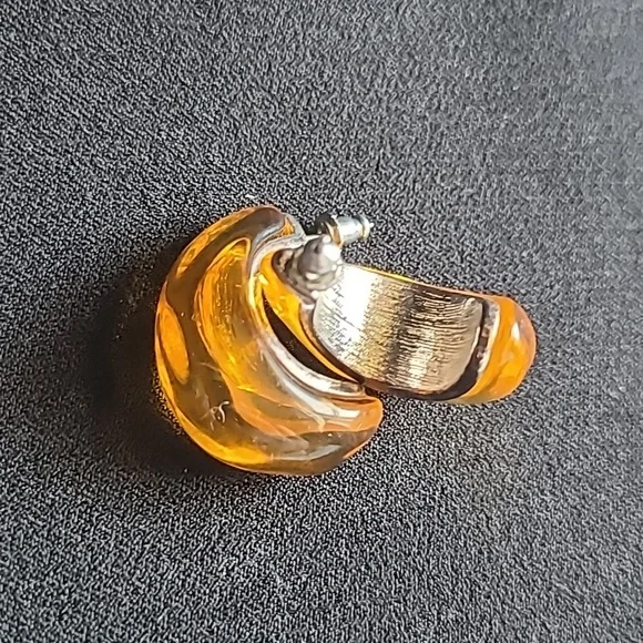 Vintage 90's hoop earrings, yellow resin on metal, estate sale - Picture 2 of 3